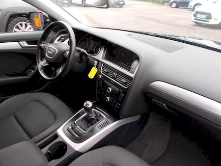 AUDI A4 IV 2.0 TDI 120 CV AMBIENTE